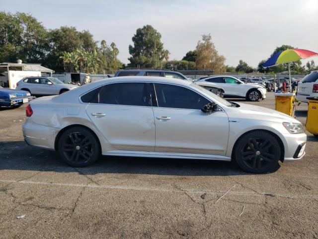 1VWDT7A38HC025682 - 2017 VOLKSWAGEN PASSAT R-L 银色 照片 9