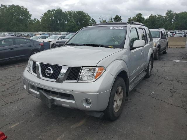 5N1AR18WX5C784570 - 2005 NISSAN PATHFINDER SILVER photo 2