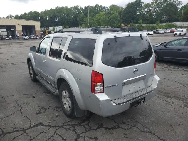 5N1AR18WX5C784570 - 2005 NISSAN PATHFINDER SILVER photo 3