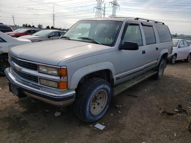 1GNGK26R2TJ307928 - 1996 CHEVROLET SUBURBAN K SILVER photo 2