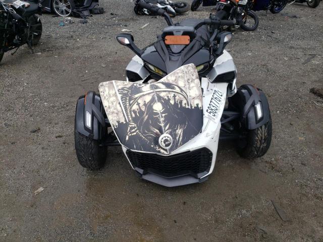 2BXRDDD21GV001034 - 2016 CAN-AM SPYDER ROA TWO TONE photo 9