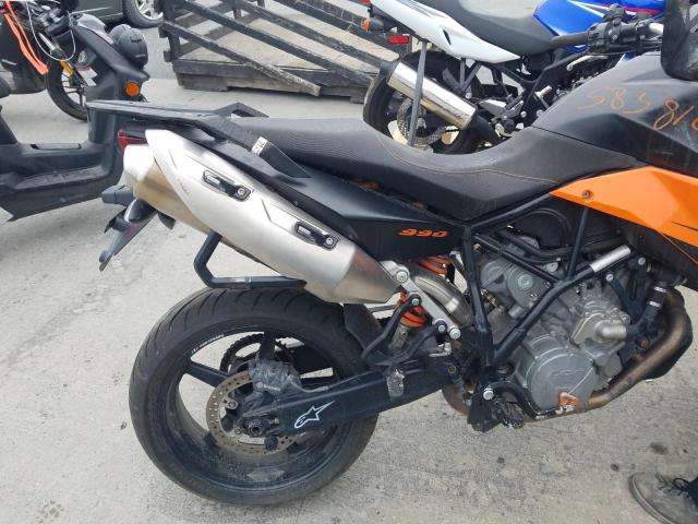 VBKVS9402AM970035 - 2010 KTM 990 SUPERMOTO  photo 6