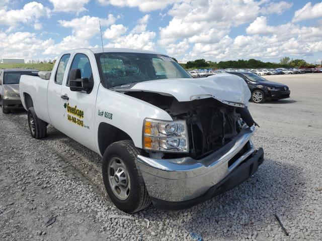 1GC2CVCG2DZ225480 - 2013 CHEVROLET SILVERADO WHITE photo 1