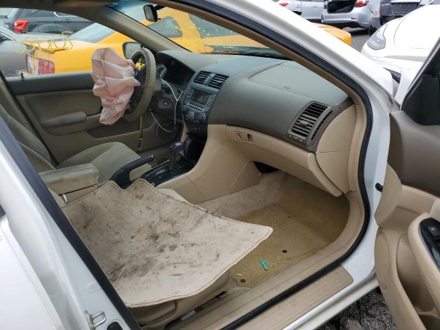 1HGCM563X6A112082 - 2006 HONDA ACCORD SE WHITE photo 5