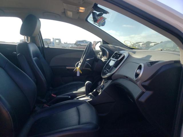 1G1JF5SB4K4129426 - 2019 CHEVROLET SONIC PREM WHITE photo 5