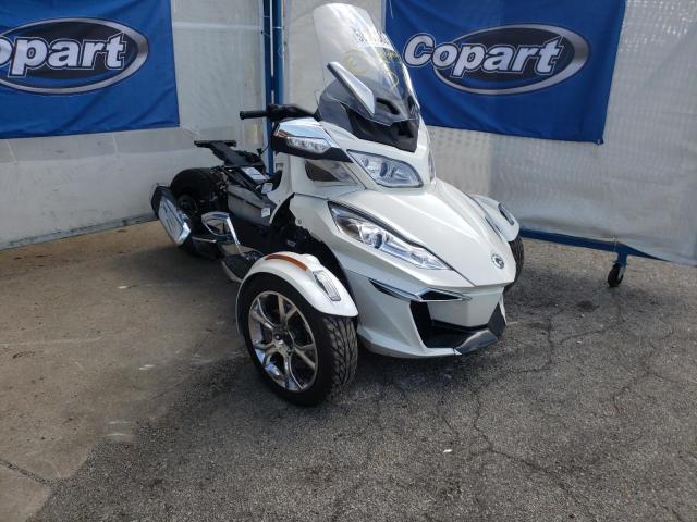 2BXNBDD24KV003292 - 2019 CAN-AM SPYDER ROA WHITE photo 1