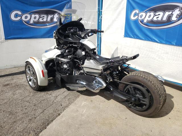 2BXNBDD24KV003292 - 2019 CAN-AM SPYDER ROA WHITE photo 3