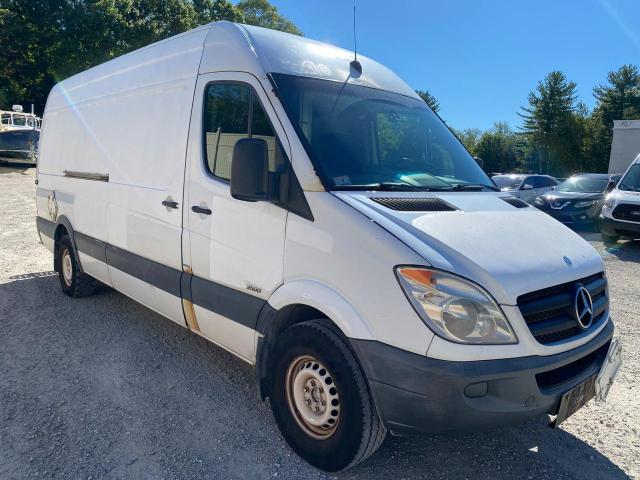 WD3PE8CB1B5575168 - 2011 MERCEDES-BENZ SPRINTER 2 WHITE photo 1