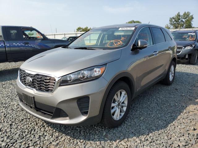 5XYPGDA37KG499970 - 2019 KIA SORENTO L GRAY photo 2