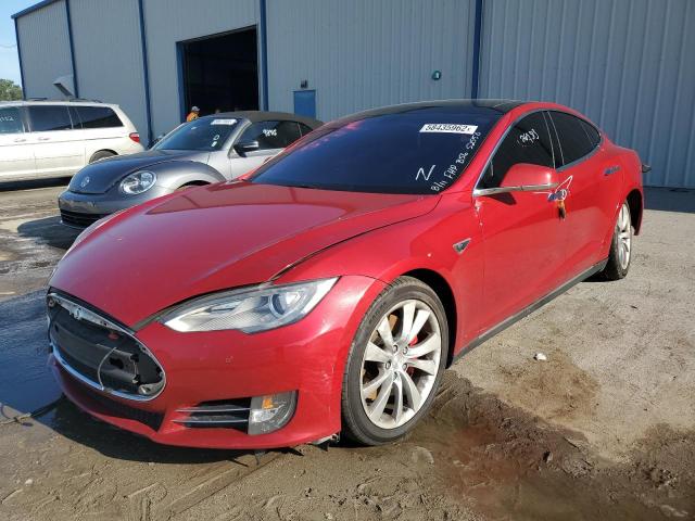 5YJSA1H1XEFP31889 - 2014 TESLA MODEL S RED photo 2