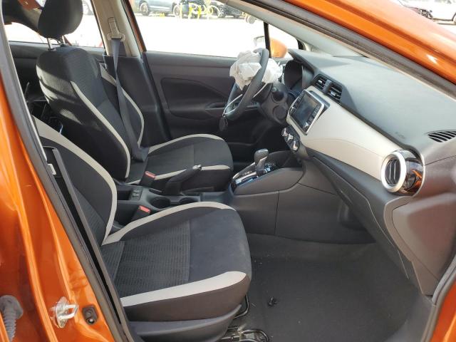 3N1CN8EV3ML925434 - 2021 NISSAN VERSA SV ORANGE photo 5