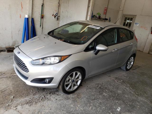 3FADP4EJ8KM134668 - 2019 FORD FIESTA SE SILVER photo 2