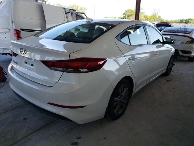 5NPD84LF1JH312513 - 2018 HYUNDAI ELANTRA SE WHITE photo 4