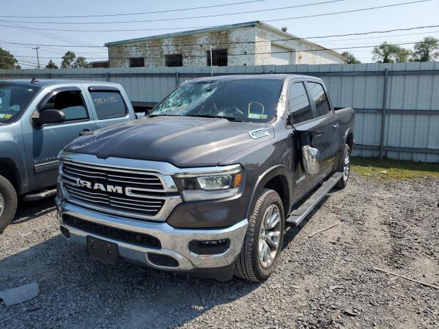 1C6SRFJT6MN528149 - 2021 RAM 1500 LARAM GRAY photo 2