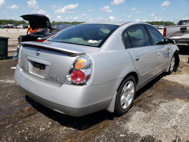 1N4AL11D03C118304 - 2003 NISSAN ALTIMA BAS SILVER photo 4