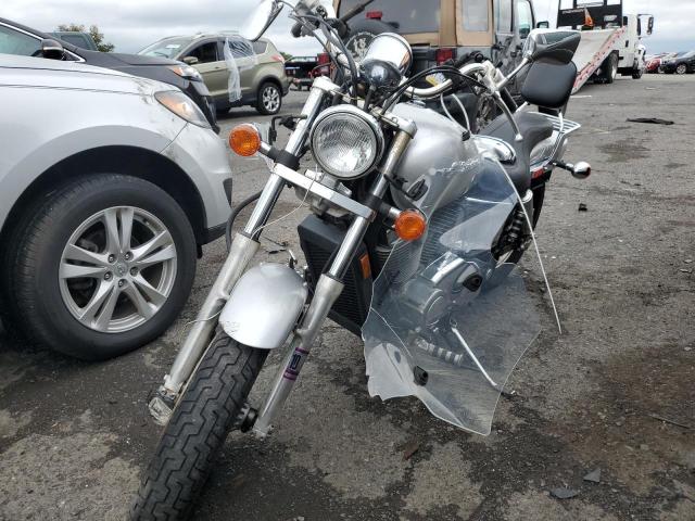 1HFSC18067A102777 - 2007 HONDA VT1100 C SILVER photo 2