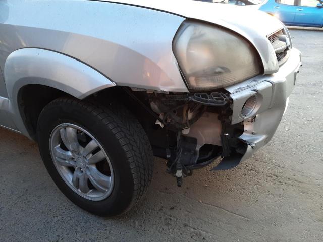 KM8JN12D37U582363 - 2007 HYUNDAI TUCSON SE SILVER photo 9