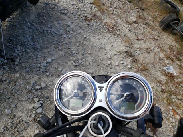 SMTD40HL2JT857362 - 2018 TRIUMPH MOTORCYCLE BONNEVILLE BLACK photo 8