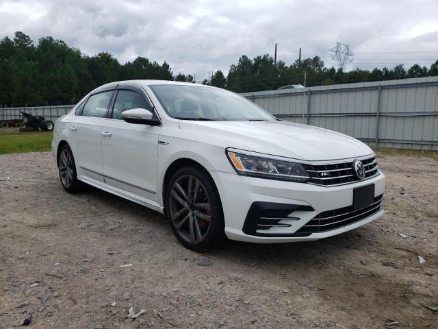 1VWDT7A34HC085894 - 2017 VOLKSWAGEN PASSAT R-L WHITE photo 1
