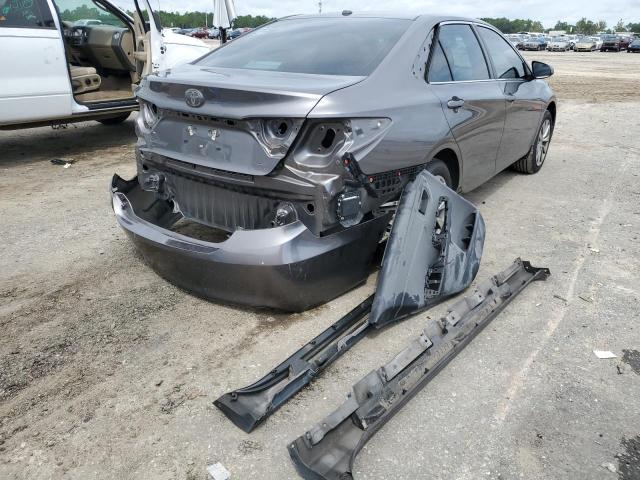 4T1BF1FK6GU588409 - 2016 TOYOTA CAMRY LE GRAY photo 4