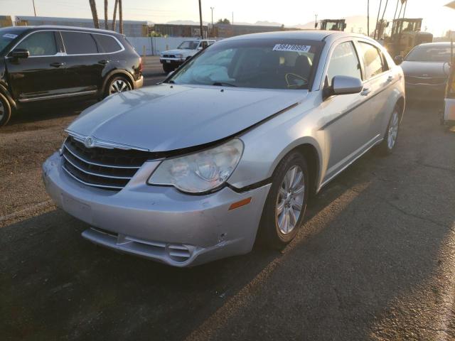 1C3CC5FB6AN191068 - 2010 CHRYSLER SEBRING LI SILVER photo 2