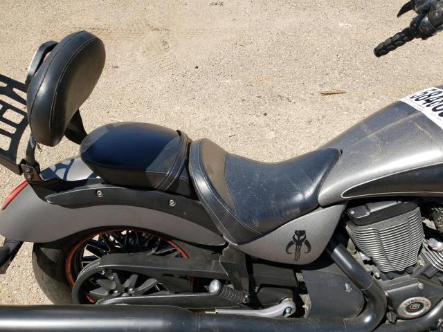 5VPLB36N8F3038273 - 2015 VICTORY MOTORCYCLES GUNNER Grafit foto 5
