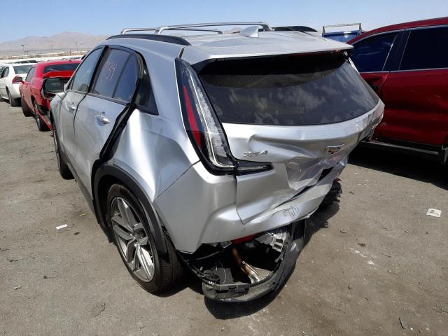 1GYFZER42MF081051 - 2021 CADILLAC XT4 SPORT SILVER photo 3