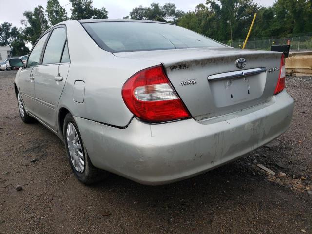 4T1BE32K63U651961 - 2003 TOYOTA CAMRY SILVER photo 3