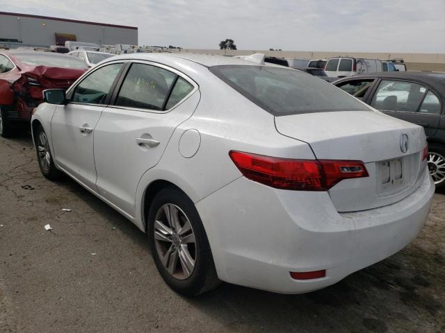 19VDE1F35DE013214 - 2013 ACURA ILX 20 WHITE photo 3