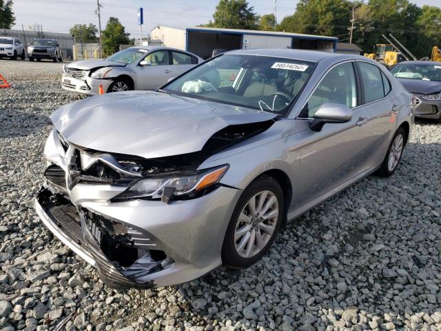 4T1C11AK5LU955031 - 2020 TOYOTA CAMRY LE SILVER photo 2