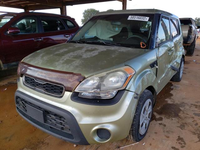 KNDJT2A54D7585809 - 2013 KIA SOUL GREEN photo 2