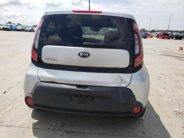 KNDJN2A21F7749357 - 2015 KIA SOUL SILVER photo 9