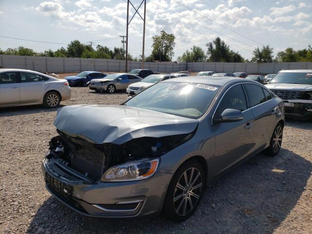 LYV402FM3GB110657 - 2016 VOLVO S60 PLATIN GRAY photo 2