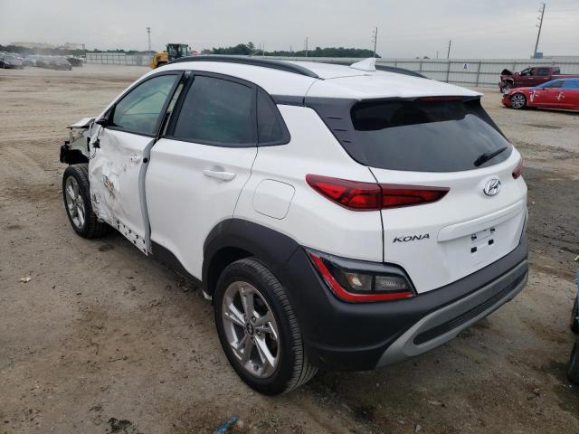 KM8K62AB5NU871054 - 2022 HYUNDAI KONA SEL WHITE photo 3