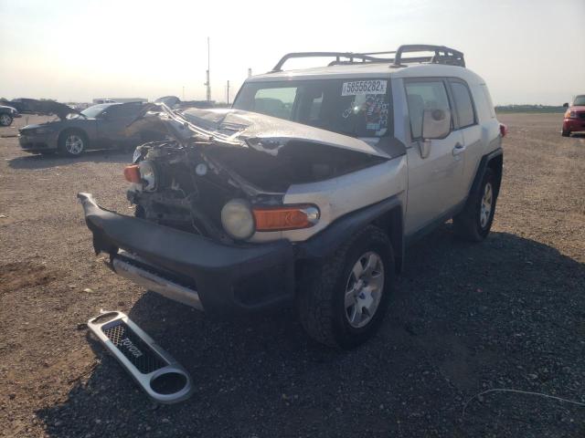 JTEZU11F58K003539 - 2008 TOYOTA FJ CRUISER SILVER photo 2