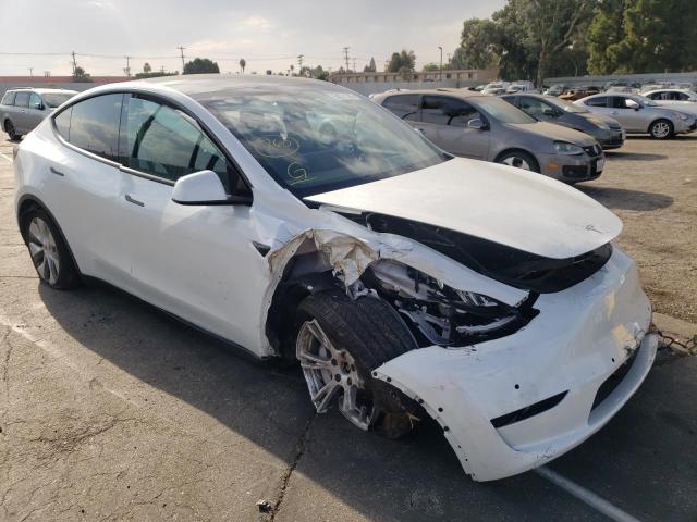 5YJYGDEE7MF300040 - 2021 TESLA MODEL Y أبيض صورة 1