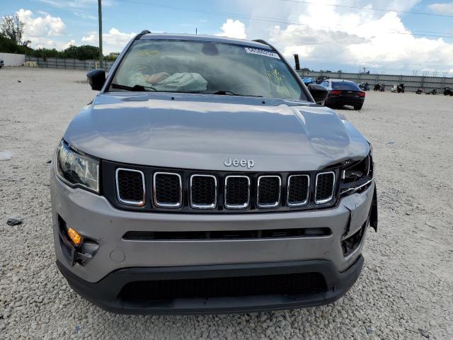 3C4NJDAB9JT168783 - 2018 JEEP COMPASS SP GRAY photo 9