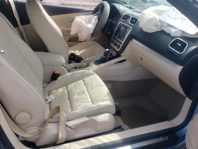 WVWBW8AH9FV004036 - 2015 VOLKSWAGEN EOS KOMFOR ლურჯი ფოტო 5