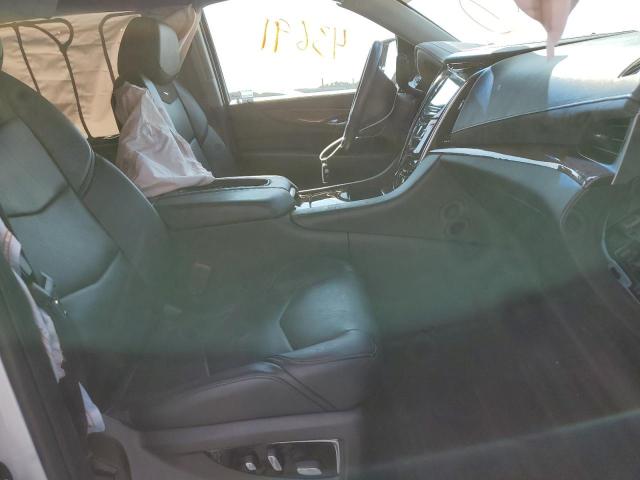 1GYS3HKJ2JR307181 - 2018 CADILLAC ESCALADE E WHITE photo 5