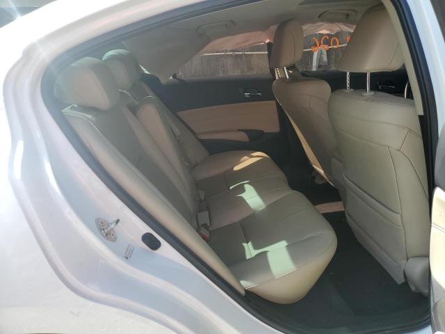 19UDE2F3XHA013698 - 2017 ACURA ILX BASE W WHITE photo 6