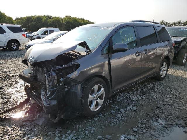 5TDKZ3DC9HS808425 - 2017 TOYOTA SIENNA LE GRAY photo 2