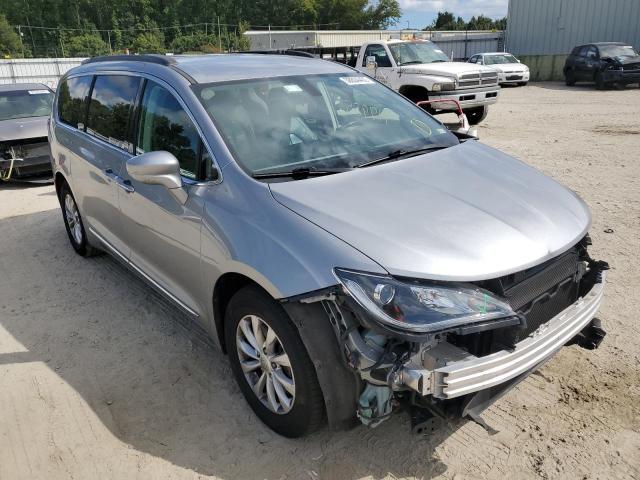 2C4RC1BG3HR540524 - 2017 CHRYSLER PACIFICA T SILVER photo 1