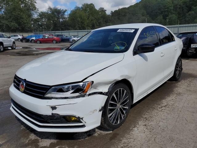 3VWD17AJ4GM226349 - 2016 VOLKSWAGEN JETTA SPOR WHITE photo 2