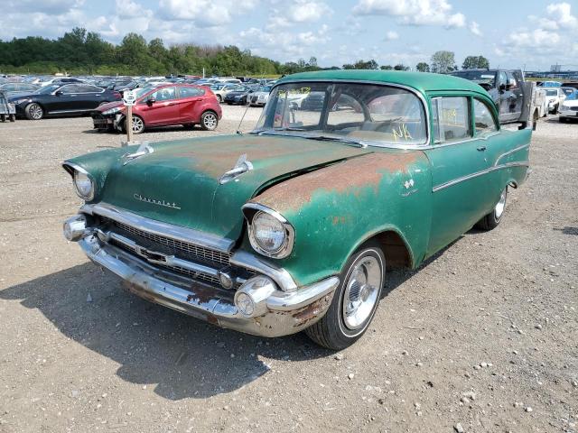 B57K155133 - 1957 CHEVROLET BEL-AIR GREEN photo 2