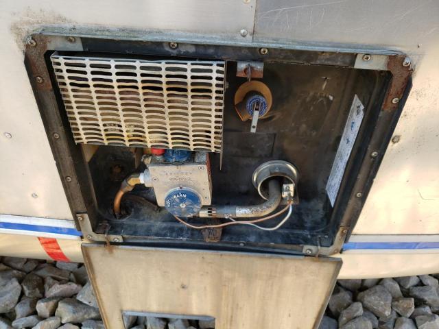 L21D1J3069 - 1971 AIRS LAND YACHT 银色 照片 7