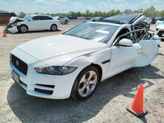 SAJAR4FX8JCP38832 - 2018 JAGUAR XE WHITE photo 2