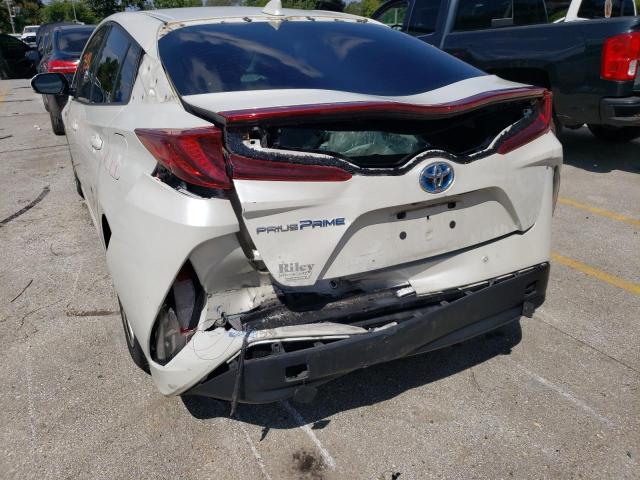 JTDKARFP2H3032442 - 2017 TOYOTA PRIUS PRIM 白色 照片 9