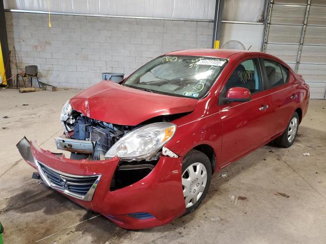 3N1CN7AP5DL837177 - 2013 NISSAN VERSA S MAROON photo 2