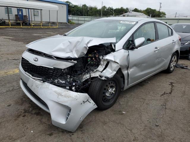 3KPFK4A73HE042429 - 2017 KIA FORTE LX SILVER photo 2