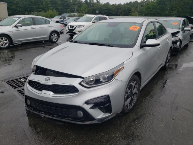 3KPF24AD4KE060466 - 2019 KIA FORTE FE SILVER photo 2